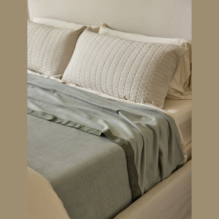 Cozy Earth Bamboo Blanket