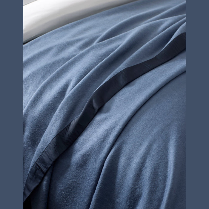 Cozy Earth Bamboo Blanket