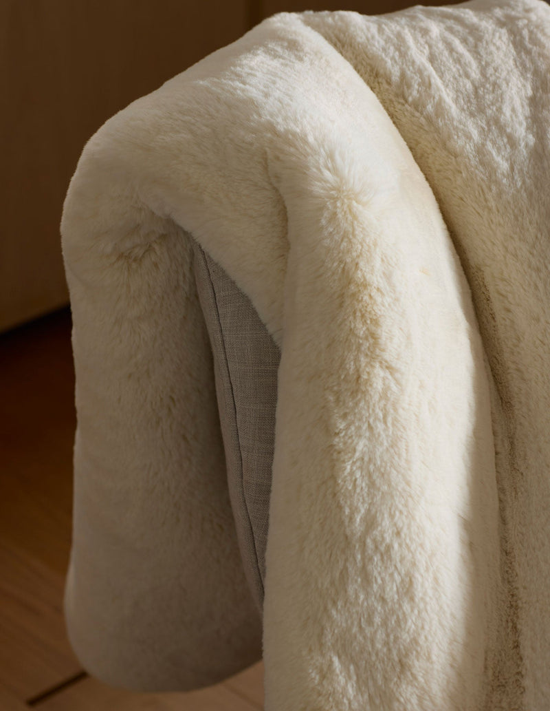Cozy Earth Classic Cuddle Blanket