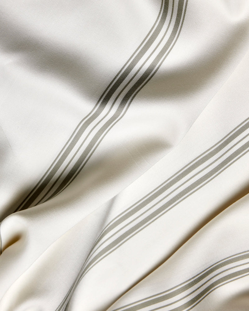 Cozy Earth Bamboo Bedding Deluxe Bundle - Down Alternative