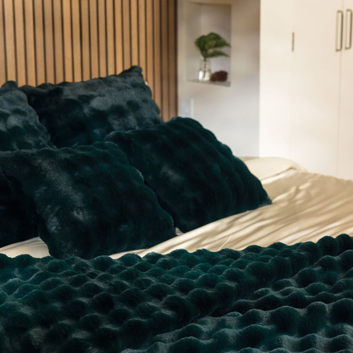 Cozy Earth Bubble Cuddle Blanket