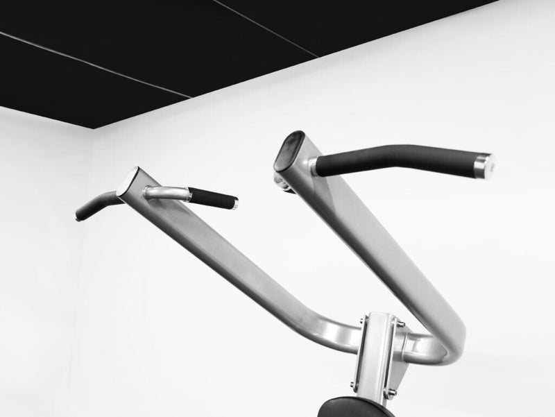 BodyKore CF2110 Chin Dip Tower