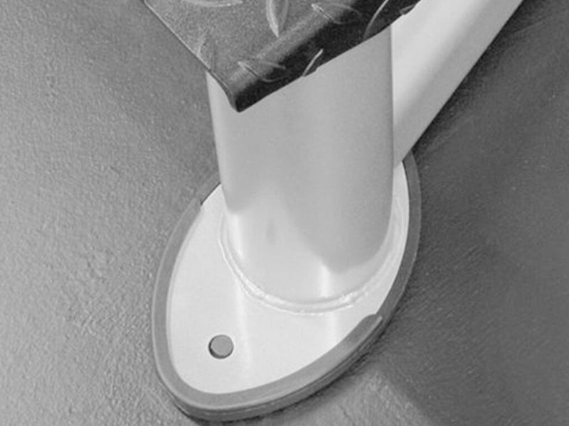 BodyKore CF2110 Chin Dip Tower