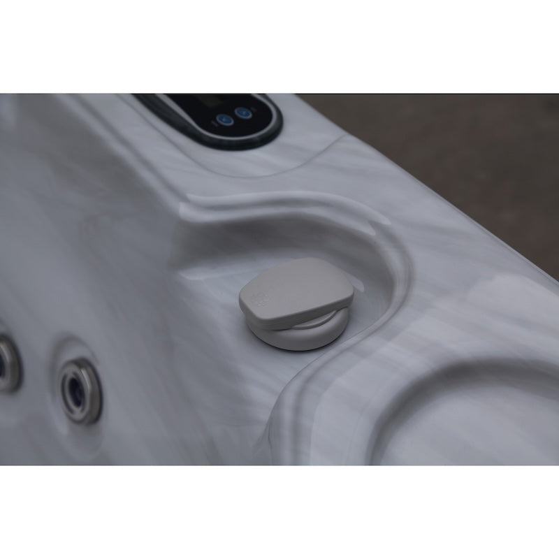 Luxury Spas Solace 3-Person Plug N Play Hot Tub
