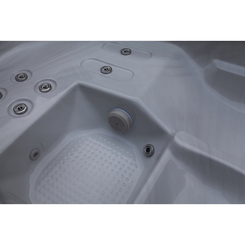 Luxury Spas Solace 3-Person Plug N Play Hot Tub