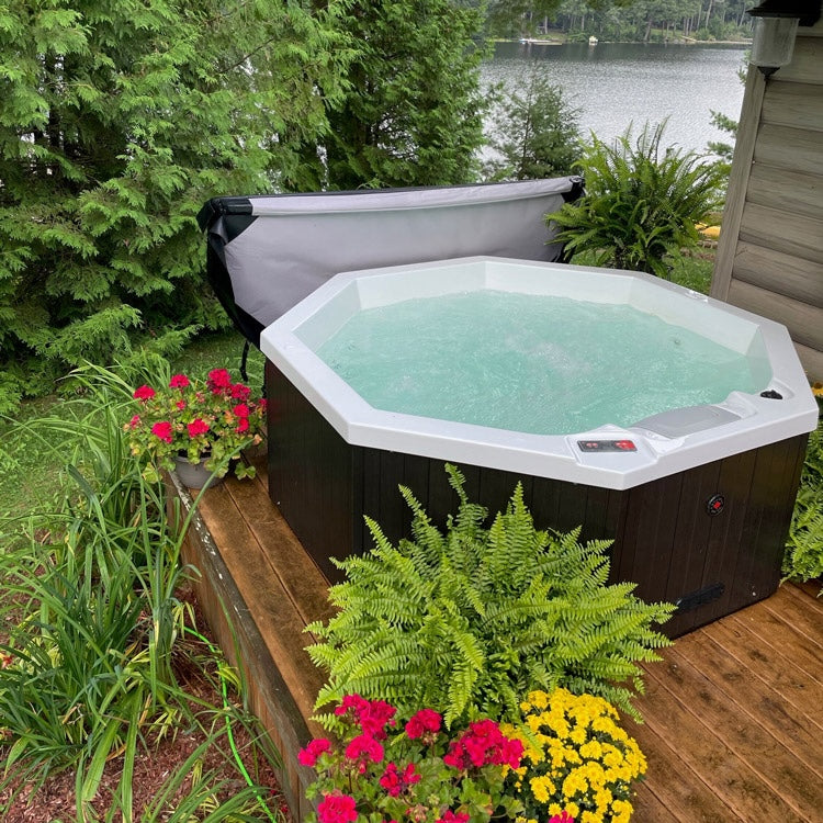 Canadian Spa Muskoka 2-5 Person Luxury Hot Tub
