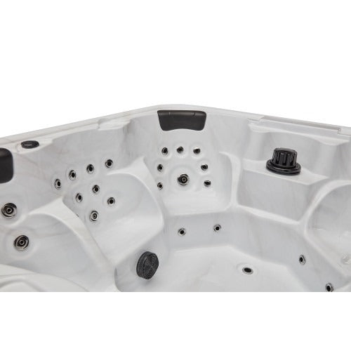 Luxury Spas Eclipse 6-Person Hot Tub