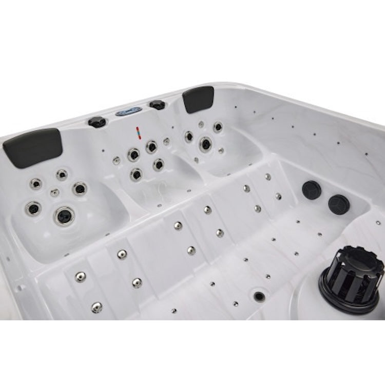 Luxury Spas Social 5-Person Hot Tub