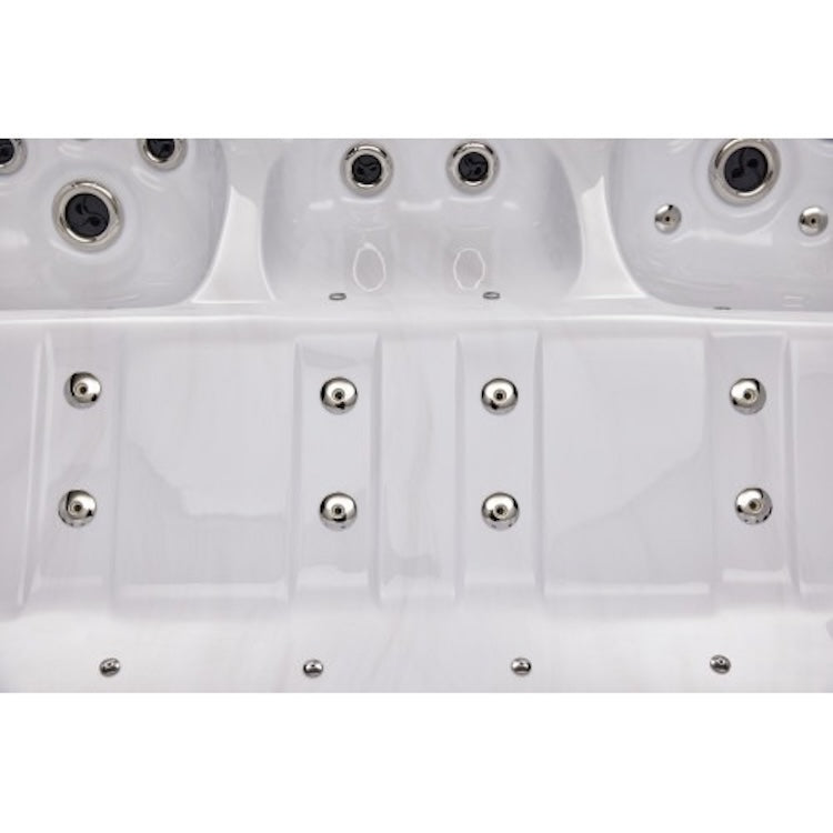 Luxury Spas Social 5-Person Hot Tub