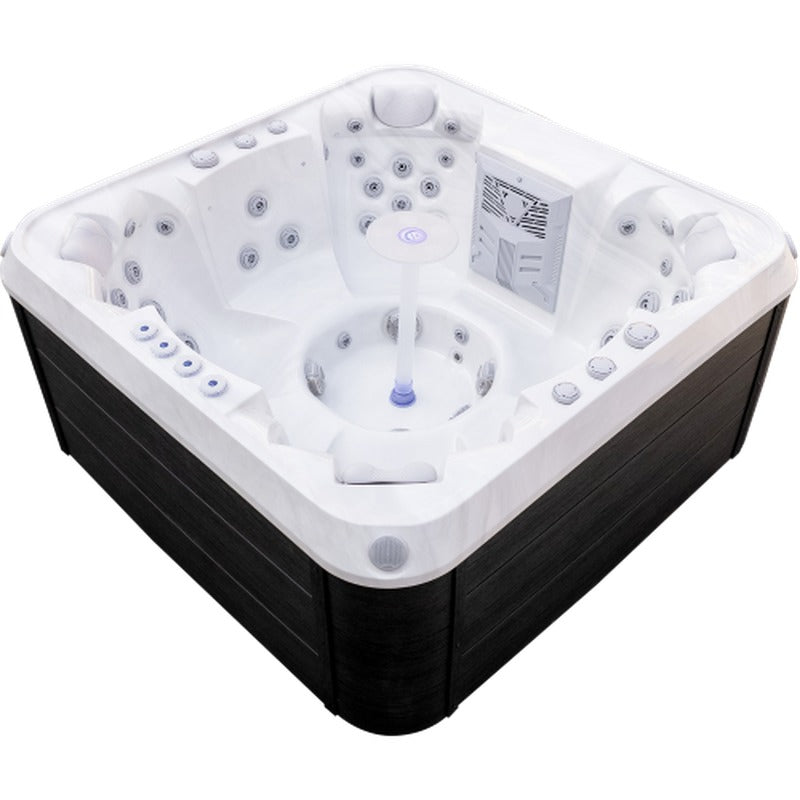 Luxury Spas Denali 7-Person Hot Tub