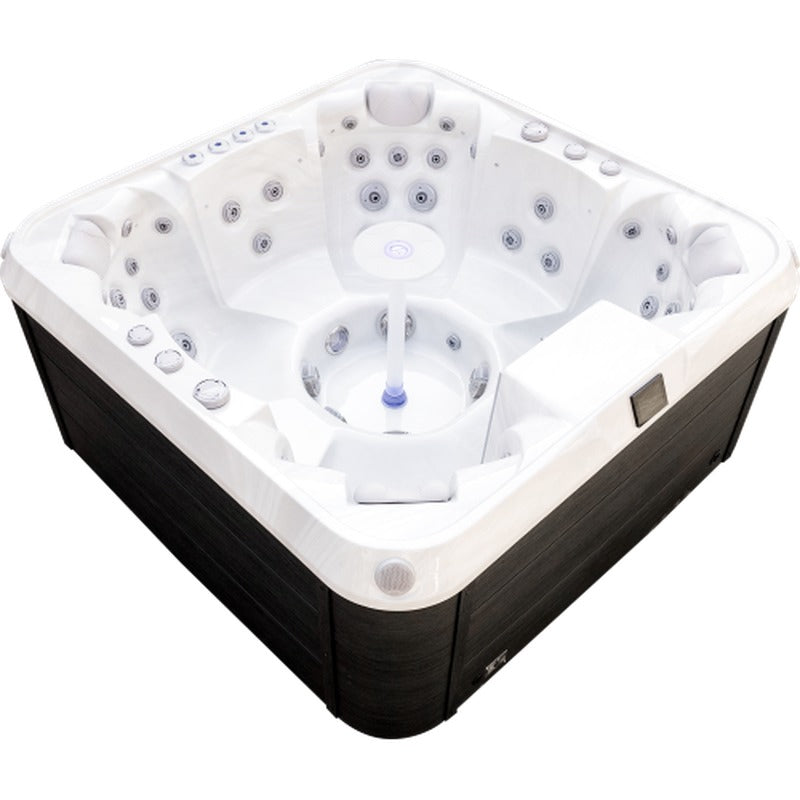 Luxury Spas Denali 7-Person Hot Tub
