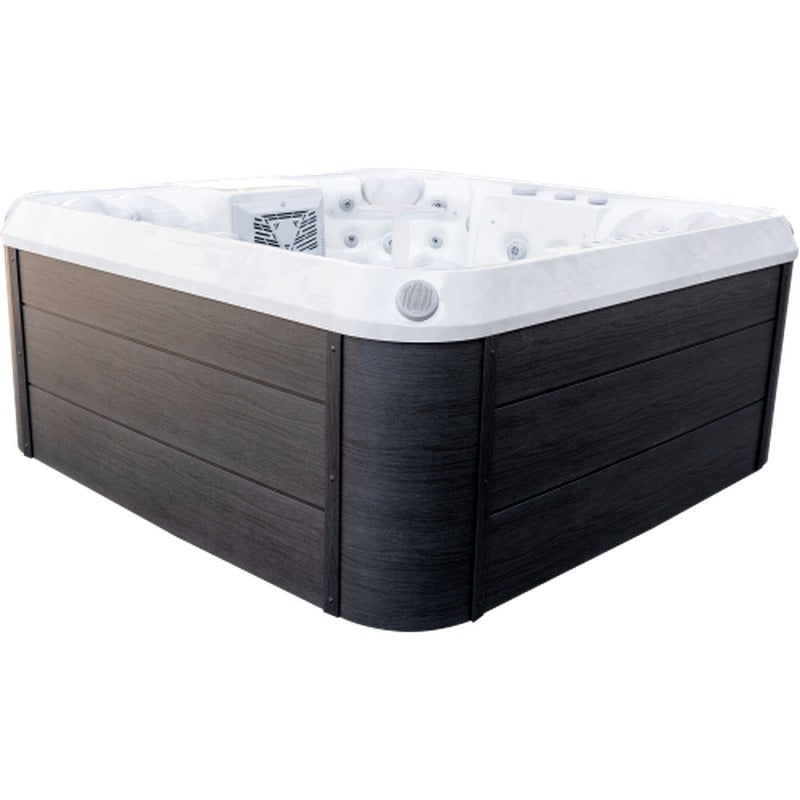 Luxury Spas Denali 7-Person Hot Tub