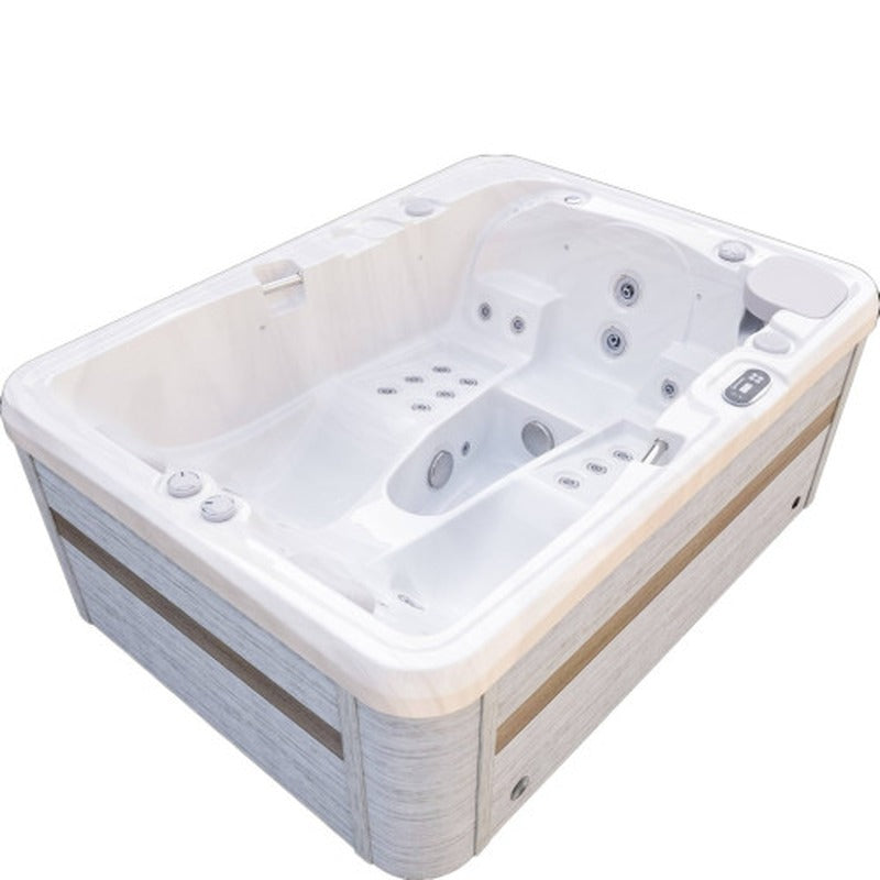 Luxury Spas Largo 3-Person Hot Tub