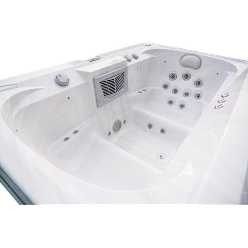 Luxury Spas Marquis 3-Person Hot and Cold Spa