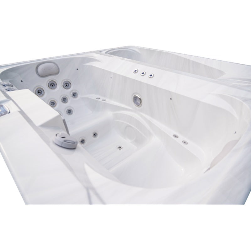 Luxury Spas Marquis 3-Person Hot and Cold Spa