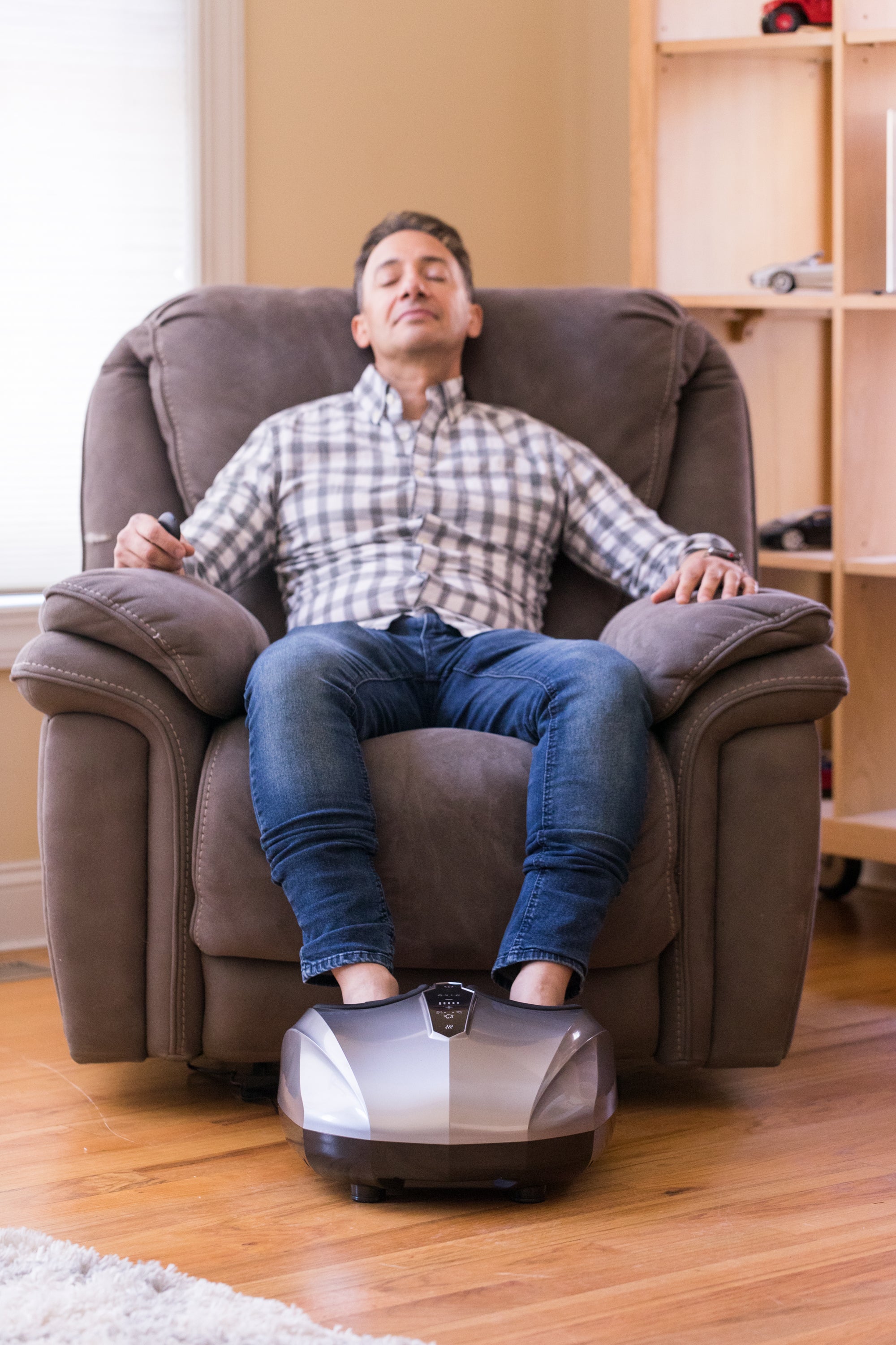 MIKO YOISHO Shiatsu Foot Massager — Recovery For Athletes