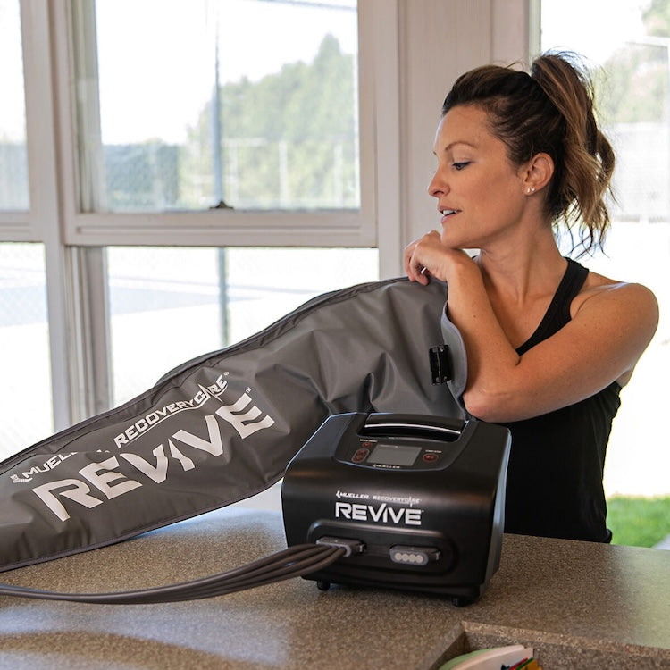 Mueller REVIVE Compression Arm Sleeve