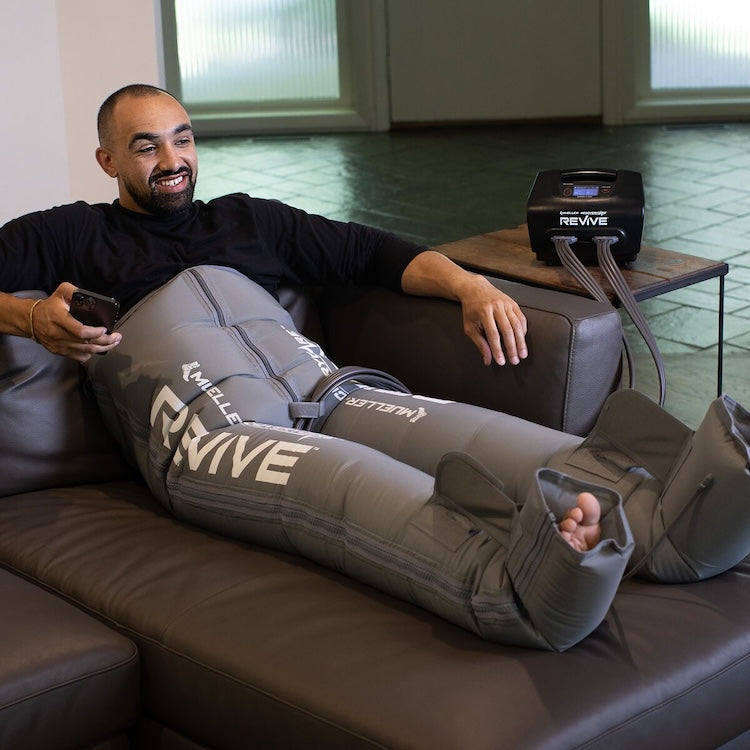 Mueller REVIVE™ Compression Pants