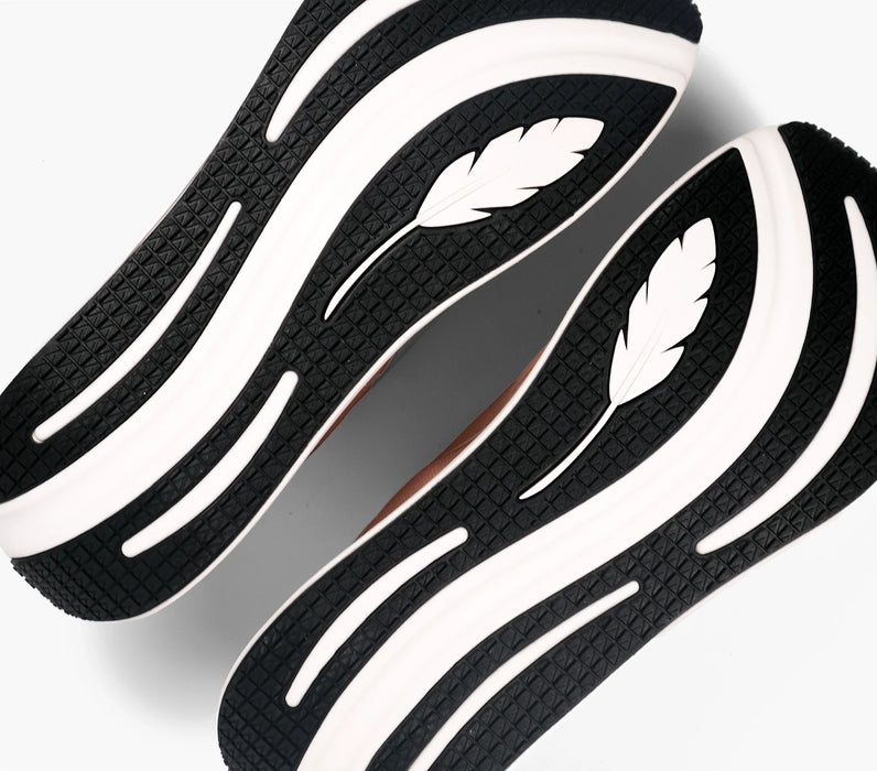 Veloci Women's Mesa Running Shoes - Mocha