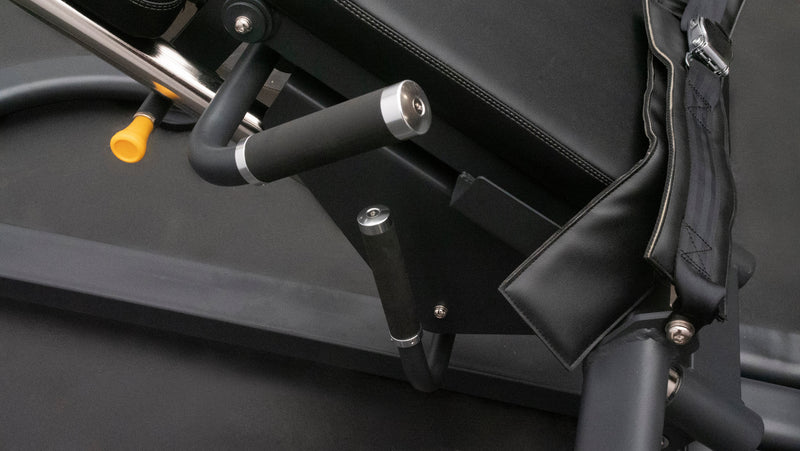 BodyKore CF8131 Glute Press