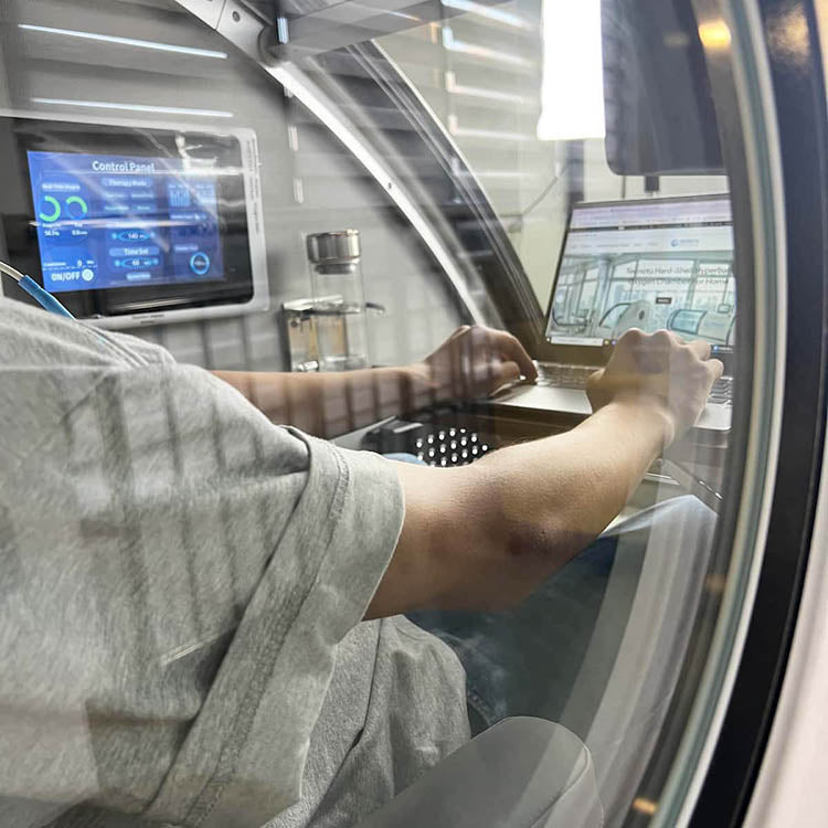 Tecnotu Ultra Hard Shell 2.0ATA TecnoSit Personal Hyperbaric Chamber