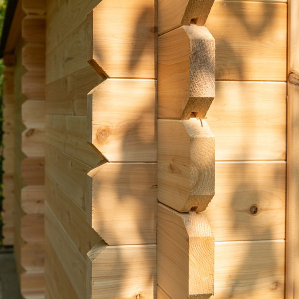 Dundalk Leisurecraft Canadian Timber 6 Person Georgian Outdoor Traditional Cabin Sauna with Changeroom