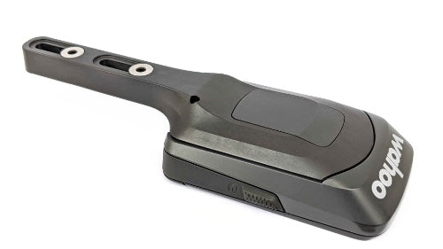 Wahoo ELEMNT ROAM 2 Two Bolt Mount, mount with a ROAM unit from the back corner