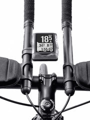 Wahoo ELEMNT Aerobar/TT Mount, ELEMNT on the aerobar mount between extensions
