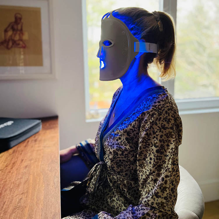 Fringe Red Light Therapy Face Mask