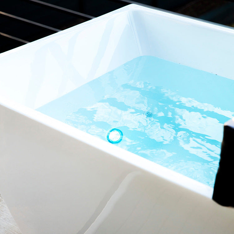 Revive 6 Person Traditional Sauna & Acrylic Plunge Package