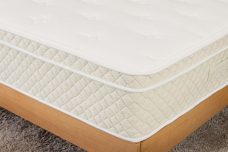 PlushBeds Hybrid Mattress - The Savvy Bliss