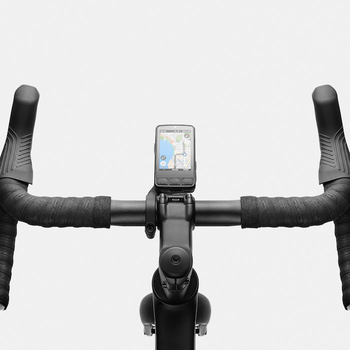Wahoo ELEMNT ROAM 3, unit on the mount from the rider's seat over the drop bars