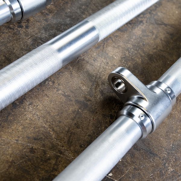 Body-Solid Aluminum Lat Bar Close Up