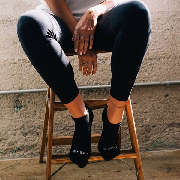Lasso Performance Compression Socks - Black Low Tab Details 2