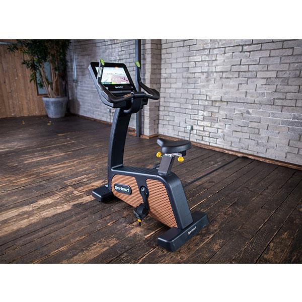 SportsArt C576U Status Senza Upright Cycle-16"