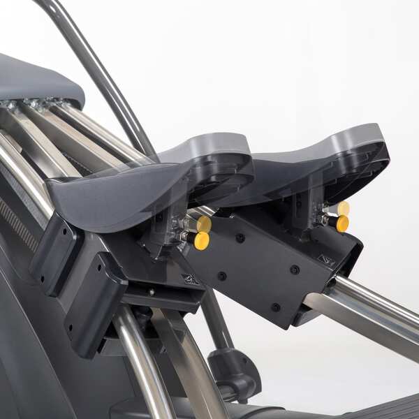 SportsArt S775 Pinnacle Cross Trainer 